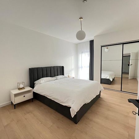 Floreşti Exit Aparthotel מראה חיצוני תמונה
